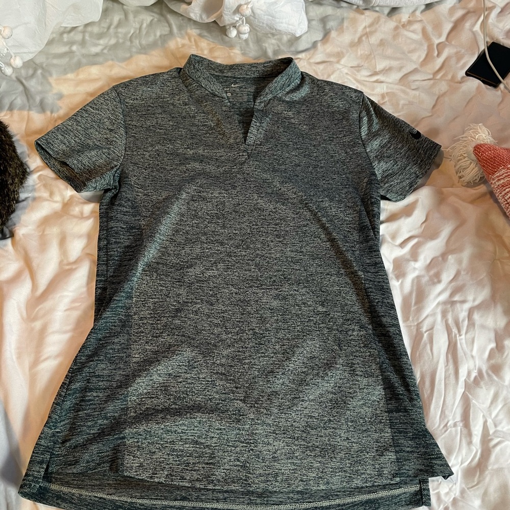 Nike zonal cooling top